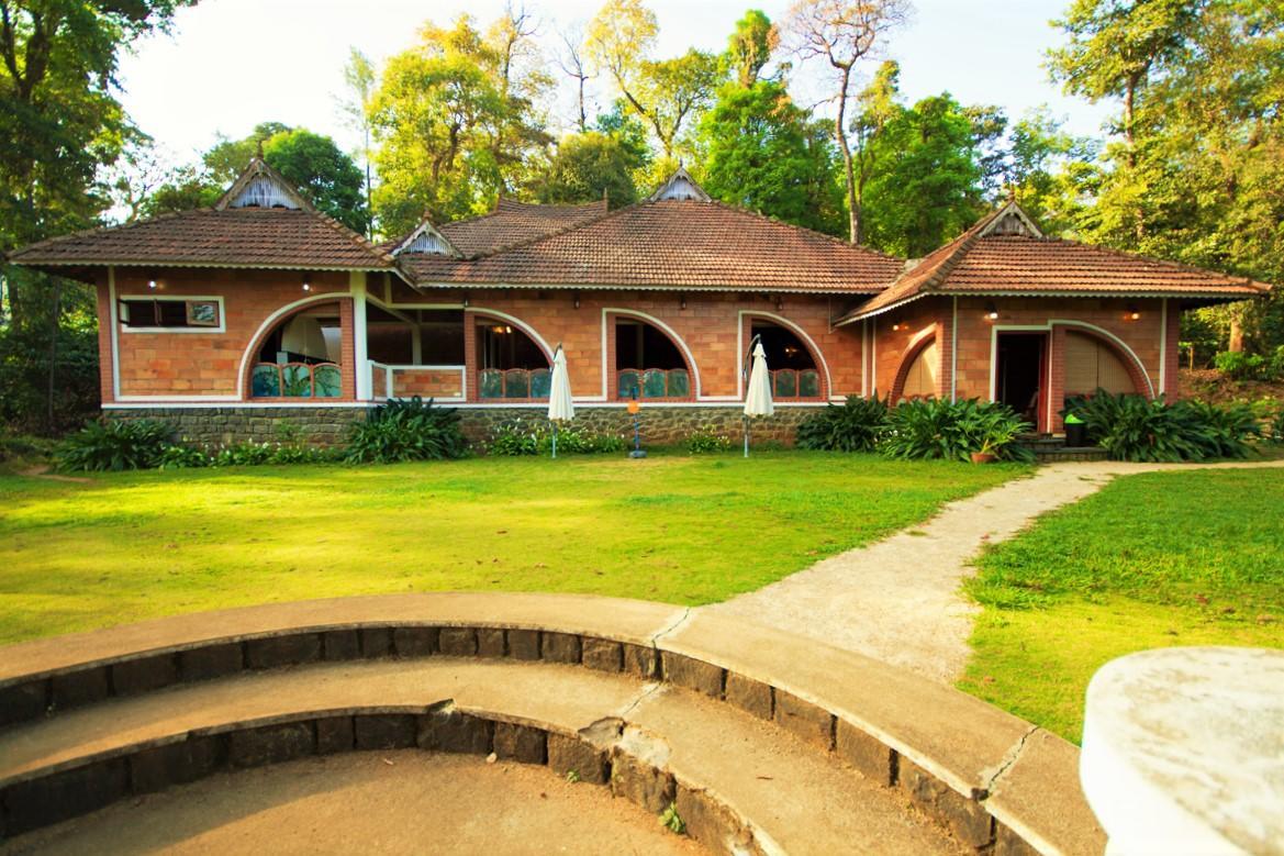Misty Woods Resort Kakkabe 外观 照片